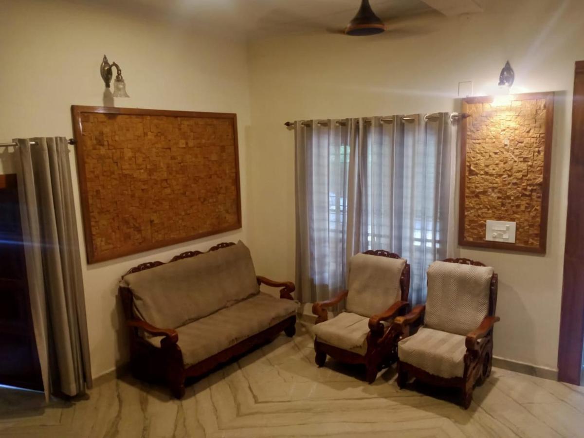 Sinai Homestay アーラップーザ県 エクステリア 写真