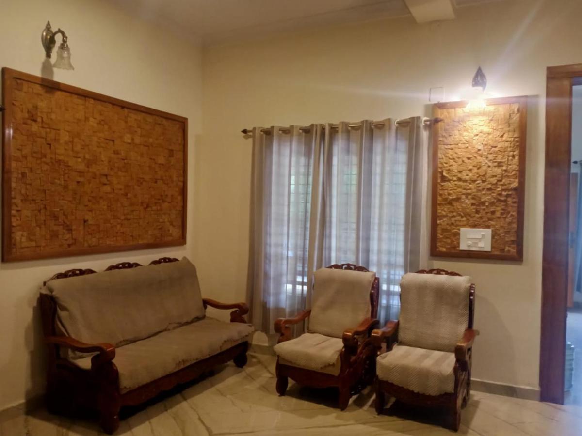 Sinai Homestay アーラップーザ県 エクステリア 写真